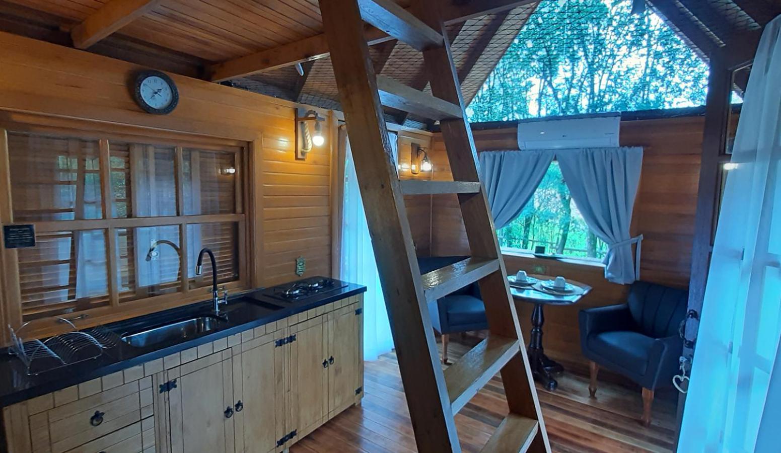 Casa Na Arvore Com Hidro, Piscina, Trilha, Cavalo 本图贡萨尔维斯 外观 照片